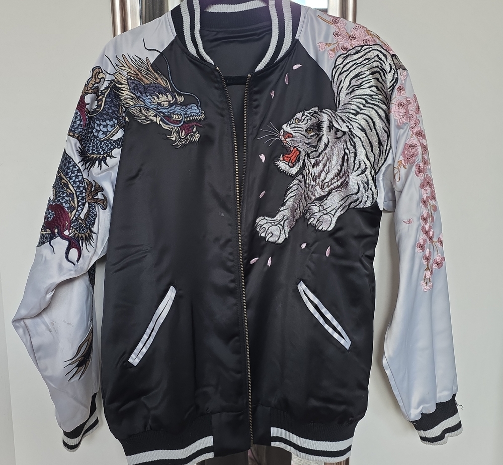 Koisea Black & Silver Embroidered Dragon Tiger Bomber Jacket - Picture 3 of 10